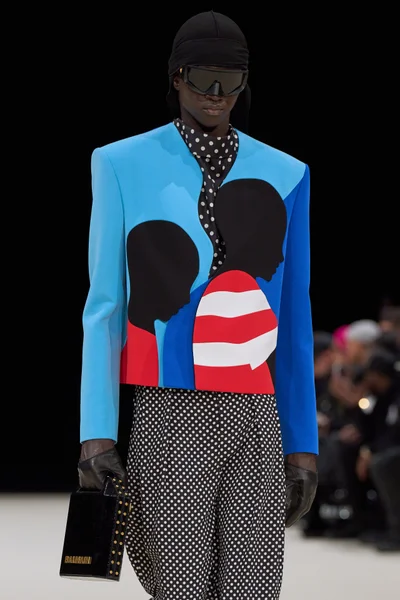 Look 76